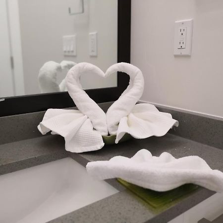 Delovely B&B White Rock Bagian luar foto
