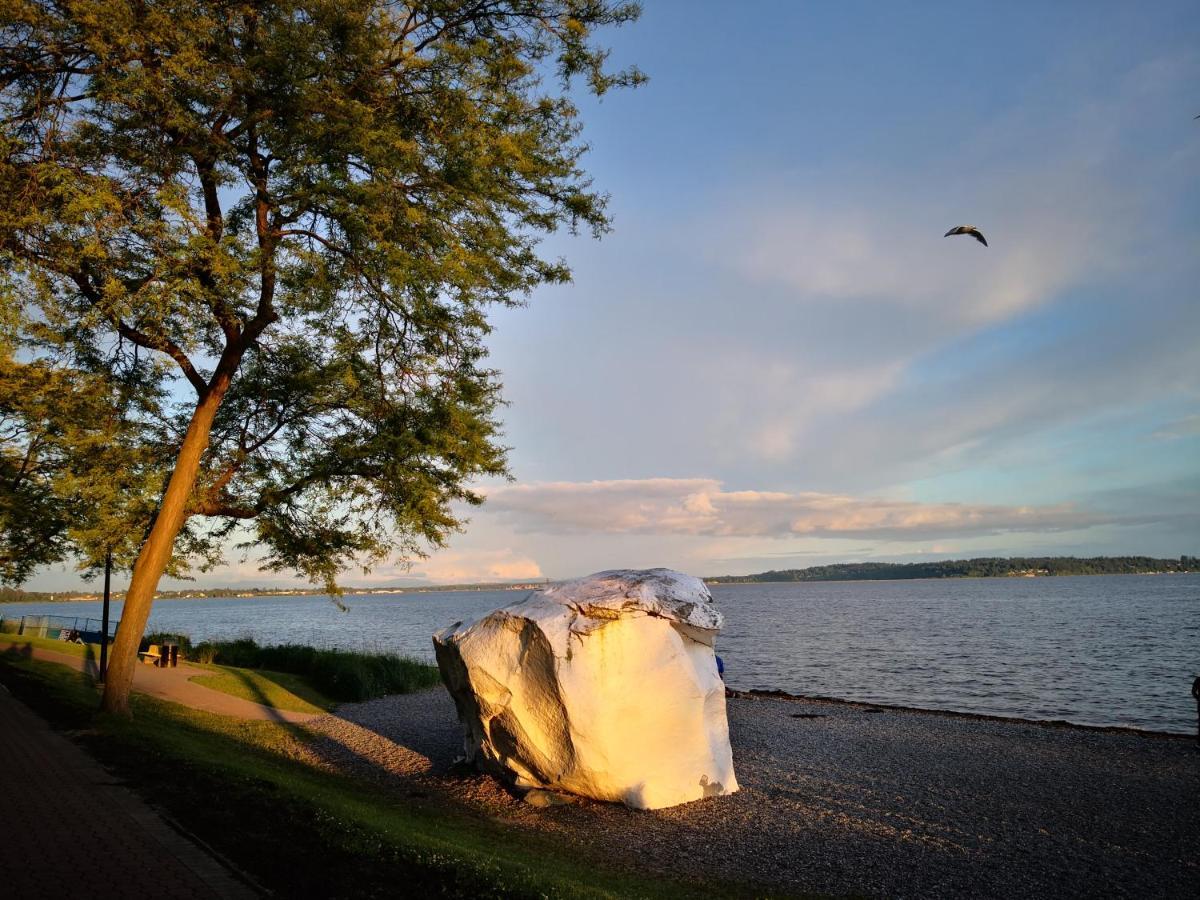 Delovely B&B White Rock Bagian luar foto