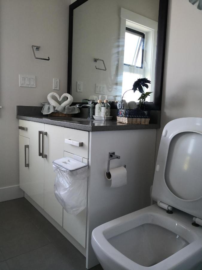 Delovely B&B White Rock Bagian luar foto